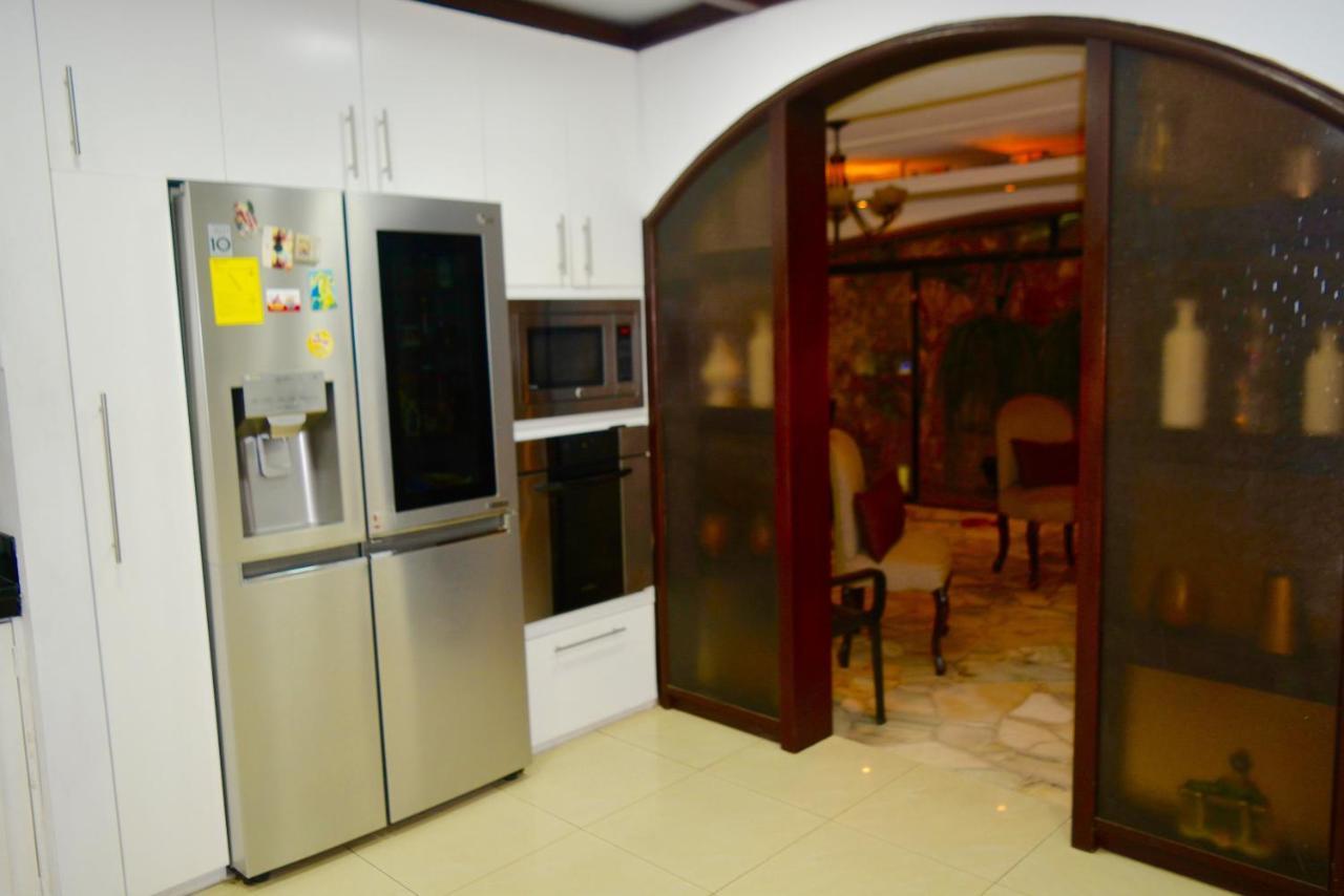 Hostal Villa 97 Guayaquil Kültér fotó