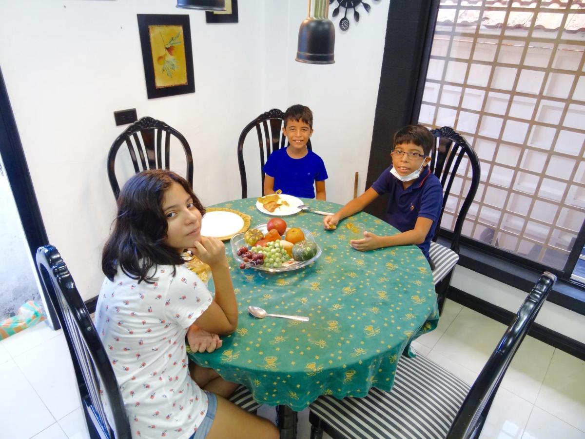 Hostal Villa 97 Guayaquil Kültér fotó