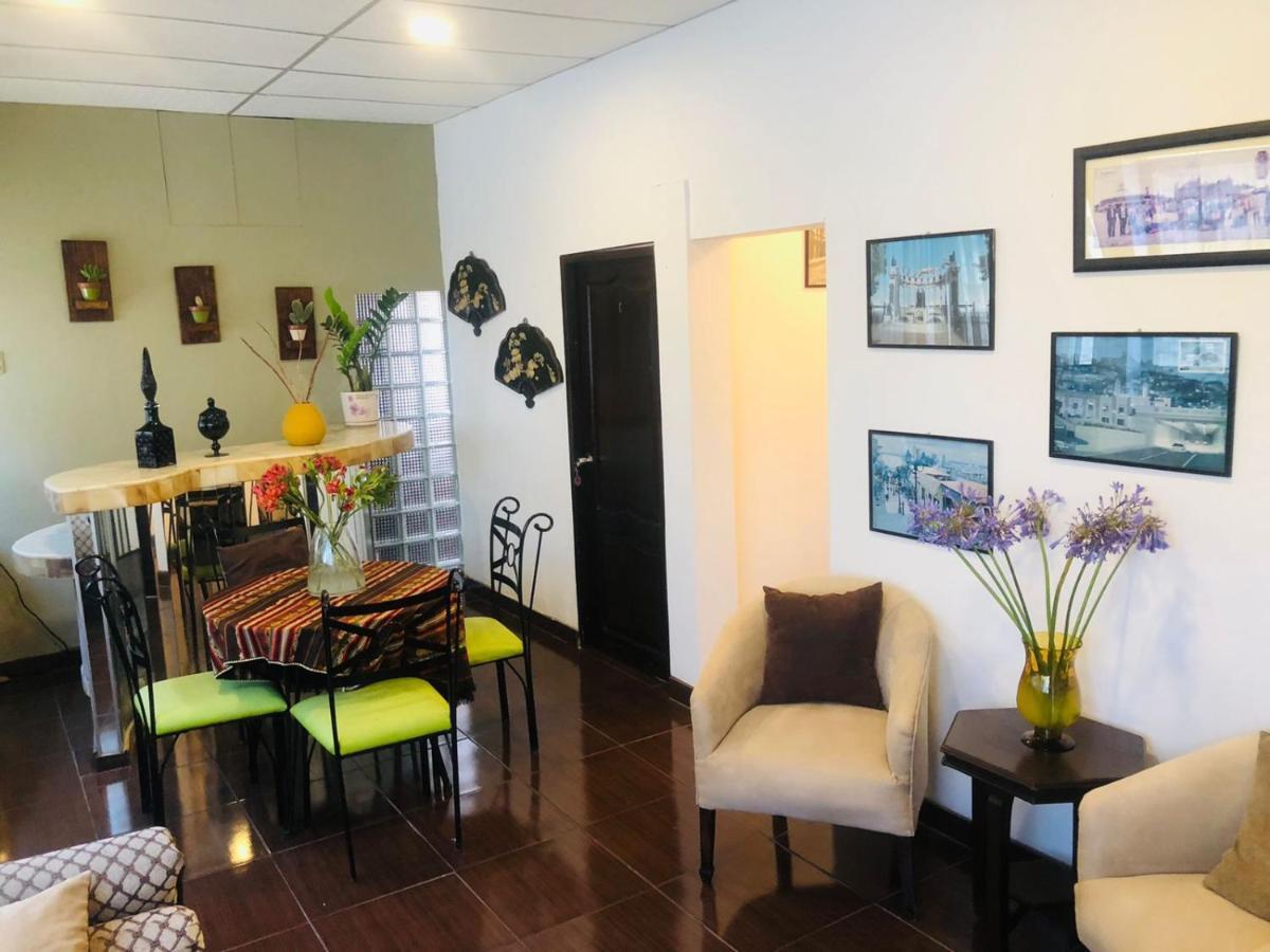 Hostal Villa 97 Guayaquil Kültér fotó